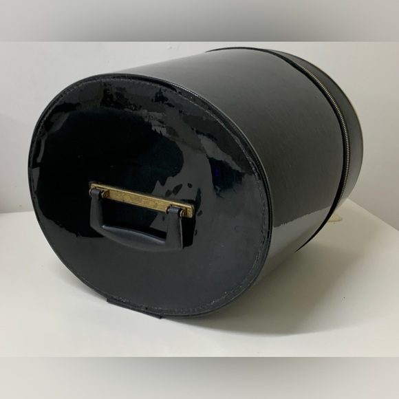 1950s Vintage Blondy Glossy Patent Black Zippered Handled Hat Box - Picture 9 of 16